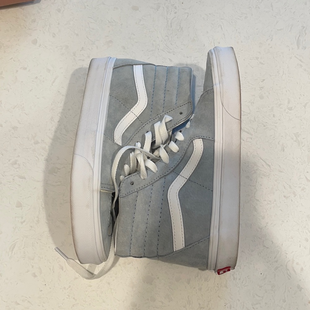 Vans women’s size 8.5/men’s size 7 NEW condition
